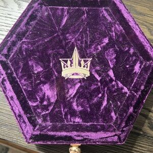 Jeffrey Star eyeshadow